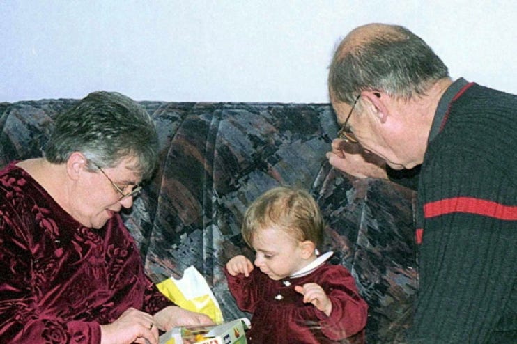 Chantal mit Opa